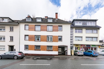 Lichtdurchflutete Vier-Zimmer-Wohnung mit großzügigem Raumkonzept und Balkon., 42651 Solingen, Etagenwohnung