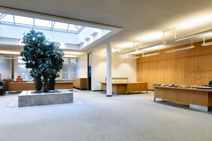 Hinterer Bereich - Besonder Fläche für Büro oder Praxis perfekt gelegen in Solingen-Wald.TEILBAR!