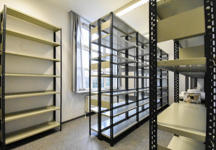 Lager_Archiv - Besonder Fläche für Büro oder Praxis perfekt gelegen in Solingen-Wald.TEILBAR!