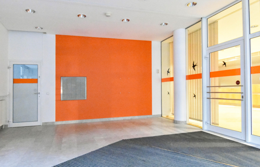 Eingangshalle 2 - Besonder Fläche für Büro oder Praxis perfekt gelegen in Solingen-Wald.TEILBAR!