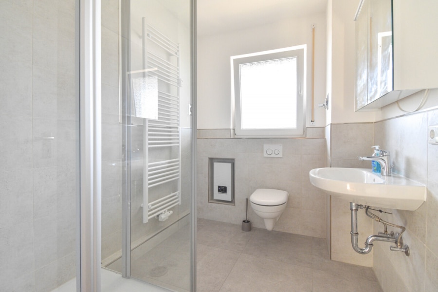 Renovierte 3-Zimmer-Wohnung mit zwei Loggien und Garage. - Foto 1