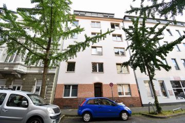 Perfekt gelegene Zwei-Zimmerwohnung mit Potential., 40215 Düsseldorf / Friedrichstadt, Etagenwohnung