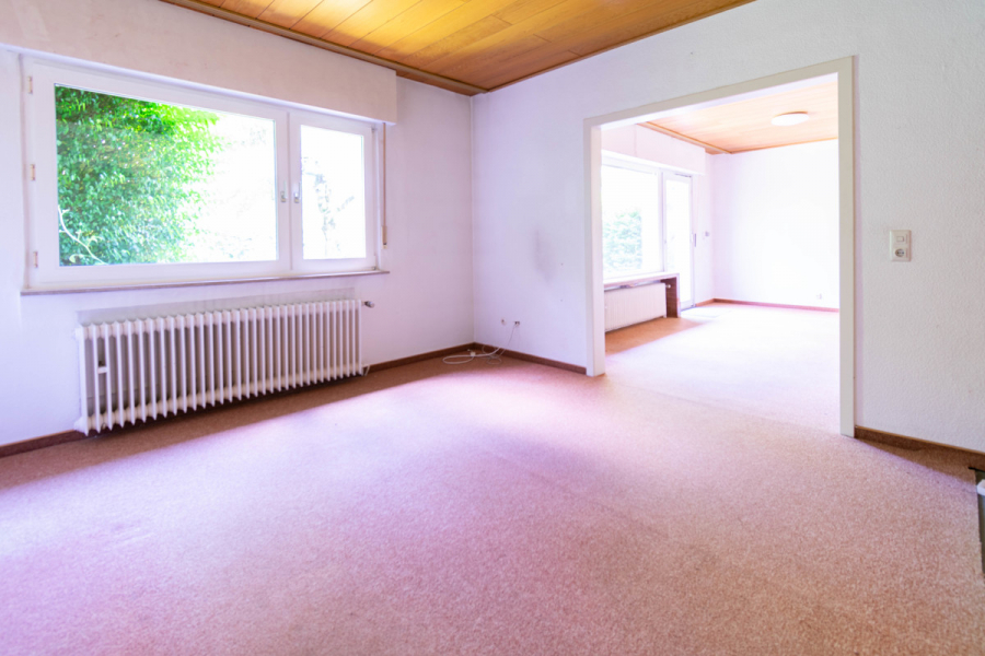 EG Blick Esszimmer - ERBPACHT! Solingen-Gräfrath. Viel Potenzial. Charmantes Einfamilienhaus mit Rundum Grün.