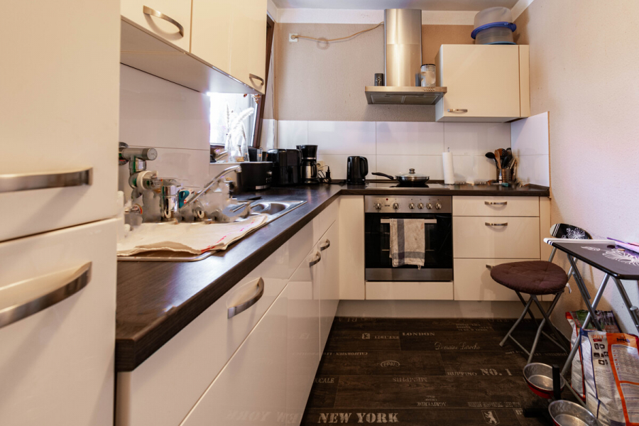 Küche - Hilden. Barrierearm. Schöne Zwei-Zimmer-Wohnung mit Garten.