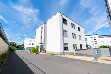 Moderne 3-Zimmer-Wohnung mit Balkon in beliebter Wohnlage., 51399 Burscheid, Etagenwohnung