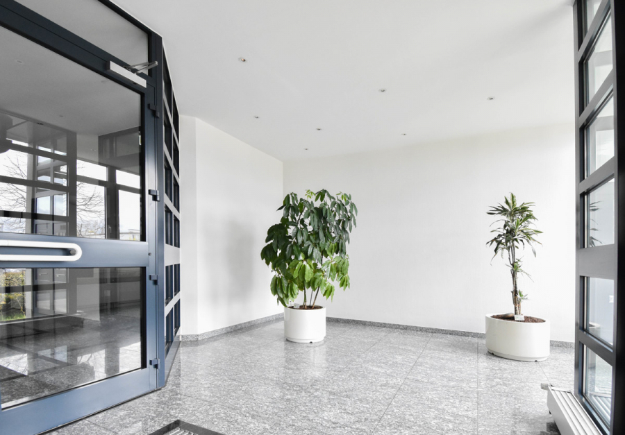 Eingang_Windfang - Komplette Büroetage im 1. OG mit 516m² perfekt angebunden in Ratingen für Ihre erfolgreiche Zukunft.