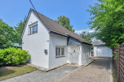 Familienfreundliches EFH mit Kamin, großer Terrasse und idyllischem Garten in ruhiger Lage, 42651 Solingen, Einfamilienhaus