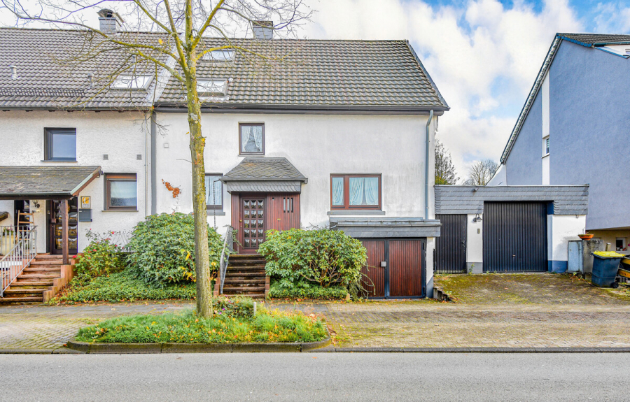 Frontansicht - Charmantes Einfamilienhaus mit großem Garten und Potenzial zur Verwirklichung