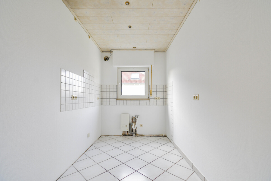 Küche - Moderne helle Eigentumswohnung mit großem Balkon, perfekter Raumaufteilung + Tiefgaragenstellplatz.