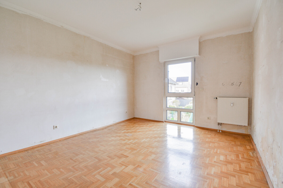 Schlafzimmer - Moderne helle Eigentumswohnung mit großem Balkon, perfekter Raumaufteilung + Tiefgaragenstellplatz.