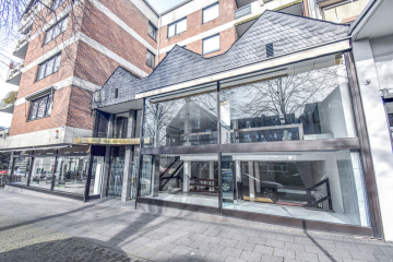 Repräsentatives Büro mit großer Fensterfront, Split-Level und vielfältigen Nutzungsmöglichkeiten., 42697 Solingen, Bürofläche