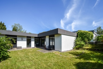 Bungalow in Süd-West-Ausrichtung, Vier-Zimmer, Garten und viel Privatsphäre in ruhiger Lage. Garage., 42719 Solingen, Bungalow