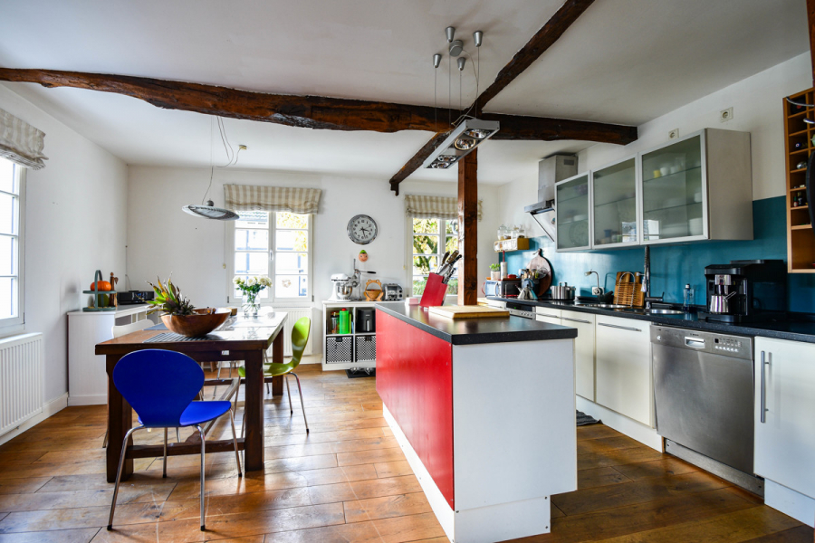 Wohn-/Essküche - Charme und moderner Komfort. Saniertes Fachwerk-Denkmal.
