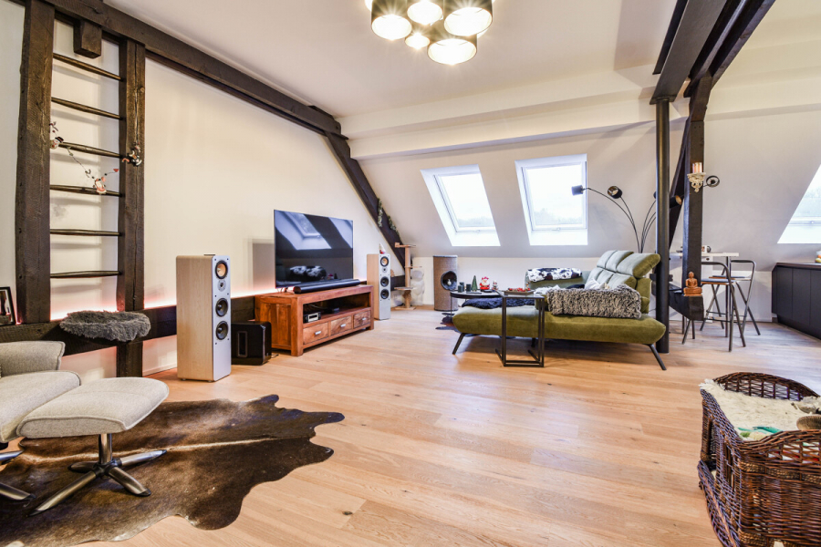 Wohnen/Essen - Historischer Charme trifft modernen Wohnkomfort – Stilvolle Maisonette im Denkmal Gut Heyenbaum