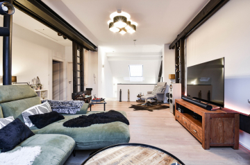 Historischer Charme trifft modernen Wohnkomfort – Stilvolle Maisonette im Denkmal Gut Heyenbaum, 47802 Krefeld, Loft/Studio/Atelier