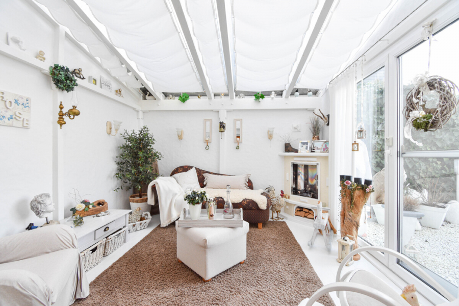 UG links Wintergarten - Charmantes Mehrfamilienhaus mit Entwicklungspotenzial in ruhiger Lage