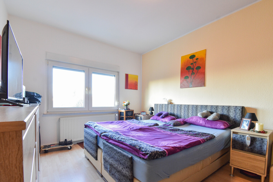 EG rechts Schlafen - Charmantes Mehrfamilienhaus mit Entwicklungspotenzial in ruhiger Lage