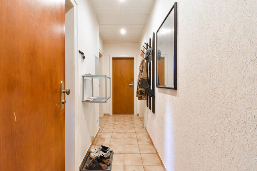 UG rechts Flur - Charmantes Mehrfamilienhaus mit Entwicklungspotenzial in ruhiger Lage