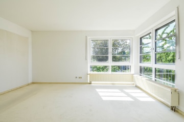 Charmante Dachgeschosswohnung mit 63m² und Tiefgaragenstellplatz., 42489 Wülfrath, Dachgeschosswohnung