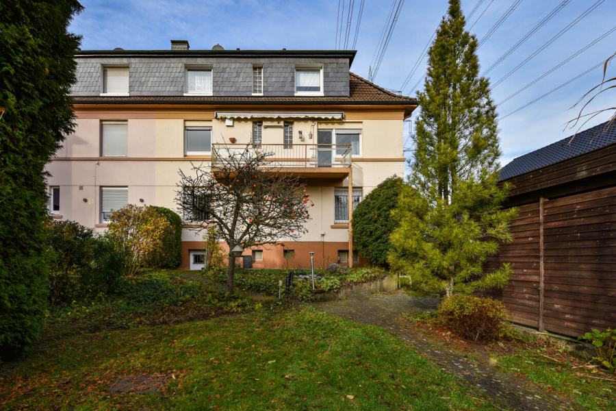 Rückwärtige Ansicht - Vielseitiges Einfamilienhaus mit Raum zur Entfaltung – Ideal für Familien und Mehrgenerationenwohnen