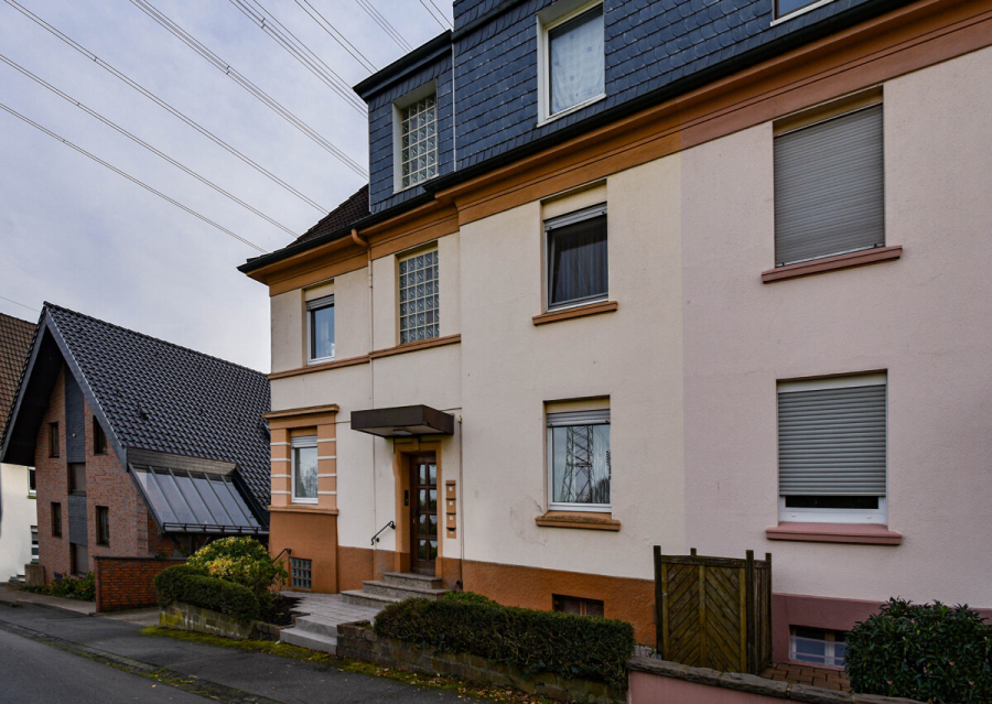 Seitliche Ansicht - Vielseitiges Einfamilienhaus mit Raum zur Entfaltung – Ideal für Familien und Mehrgenerationenwohnen