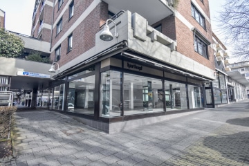 Großzügiges Ladenlokal in Solingen-Ohligs mit hoher Sichtbarkeit, Split-Level und flexibler Nutzung., 42697 Solingen, Ladenlokal