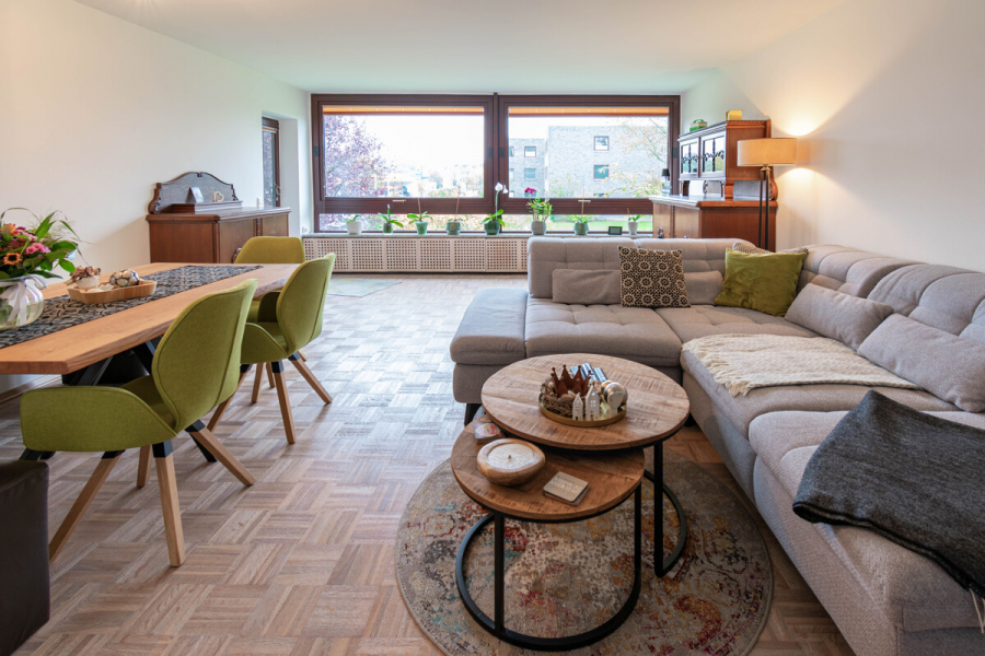 Wohnen - Wohnen mit Anspruch – stilvolle Eigentumswohnung in gepflegtem Eigentümerhaus.