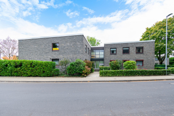 Wohnen mit Anspruch – stilvolle Eigentumswohnung in gepflegtem Eigentümerhaus., 41564 Kaarst, Etagenwohnung