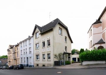 Gepflegtes Einfamilienhaus mit 188m². Sieben Zimmer und Kotten., 42655 Solingen, Einfamilienhaus