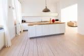 Wohnen und Arbeiten mit vielen Optionen. 9 Zimmer - 292m² Wohnfläche - Garten - Dachterrasse - Küche 1. OG