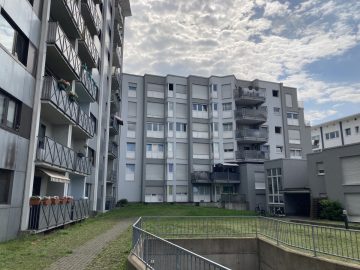 Kapitalanlage: Gut vermietete Zwei-Zimmer-Eigentumswohnung in Leverkusen-Manfort., 51377 Leverkusen, Etagenwohnung