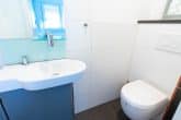 Solingen-Ohligs. Einfamilienhaus mit vielseitigem Nutzungspotenzial und großzügigem Außenbereich. - Badezimmer Anbau