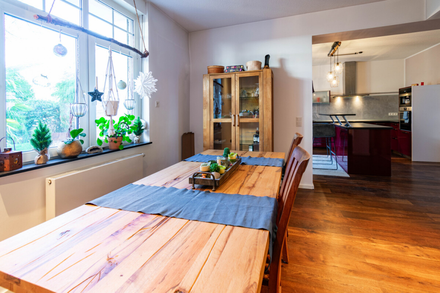 Essen Blick Kochen - Ohligs. Stilvoll wohnen mit Geschichte und Zukunft – Garten, Sauna und exklusive Ausstattung