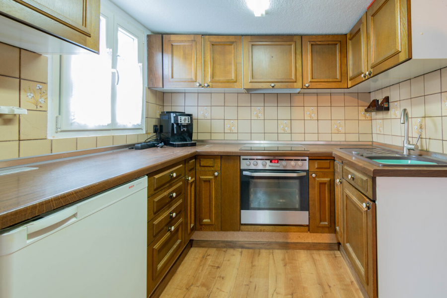 EG Küche - Denkmalgeschütztes Fachwerkjuwel im Herzen von Gräfrath – ruhig gelegen & modernisiert