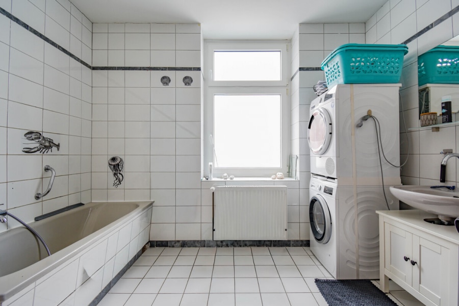Helle Drei-Zimmerwohnung mit Balkon im 1. OG. Solingen Mitte. - Photo 5