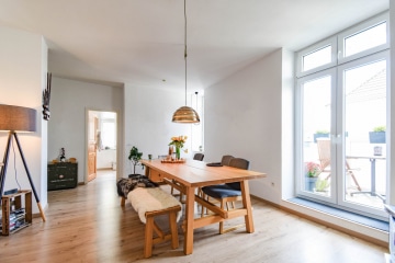 Helle Drei-Zimmerwohnung mit Balkon im 1. OG. Solingen Mitte., 42651 Solingen, Etagenwohnung