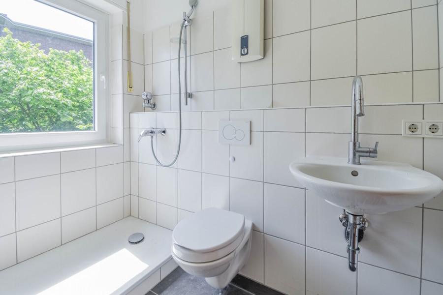 Helle Drei-Zimmer Wohnung mit Loggia in Heiligenhaus. - Photo 3