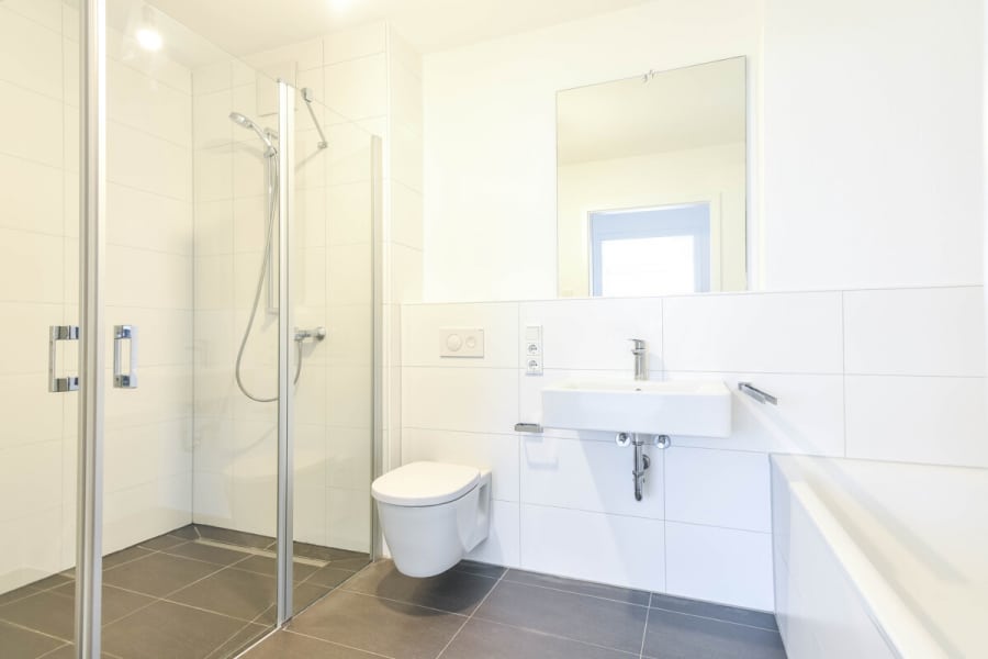 O-Quartier. Moderne 3-Zimmer-Erdgeschosswohnung mit Terrasse und Garten. - Photo 5