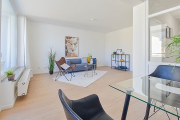 Saniert. Vier-Zimmer-Wohnung mit Balkon und Tiefgaragenstellplatz., 40595 Düsseldorf, Etagenwohnung