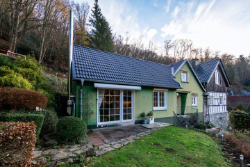 Ein Zuhause mit Charakter und Perspektive – charmantes Einfamilienhaus mit großem Grundstück und Potenzial zur Entfaltung, 42659 Solingen, Einfamilienhaus