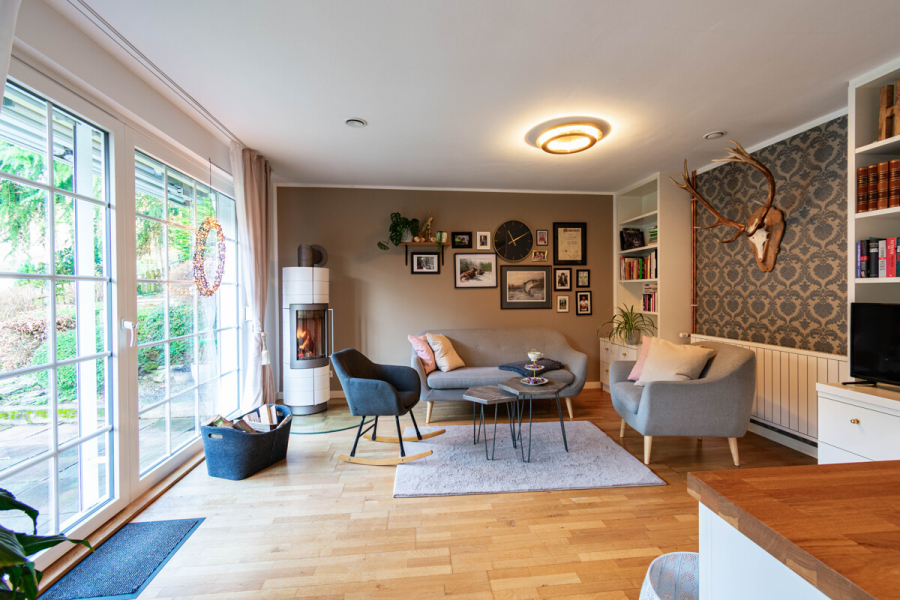 EG Wohnen - Ein Zuhause mit Charakter und Perspektive – charmantes Einfamilienhaus mit großem Grundstück und Potenzial zur Entfaltung