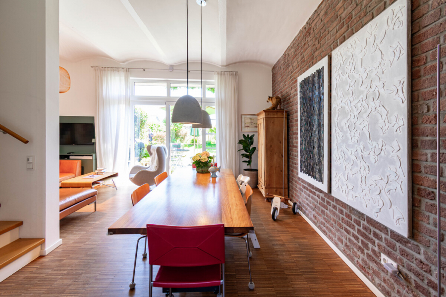 EG Essen - Exklusives Wohnen in historischem, denkmalgeschütztem Vierkanthof. Stilvolle Maisonettewohnung.