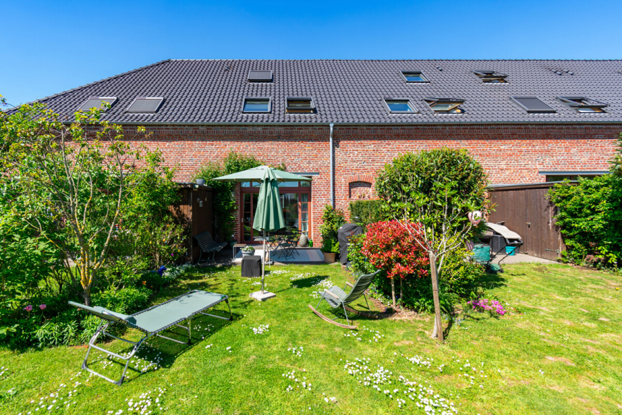 Rückwärtige Ansicht - Exklusives Wohnen in historischem, denkmalgeschütztem Vierkanthof. Stilvolle Maisonettewohnung.