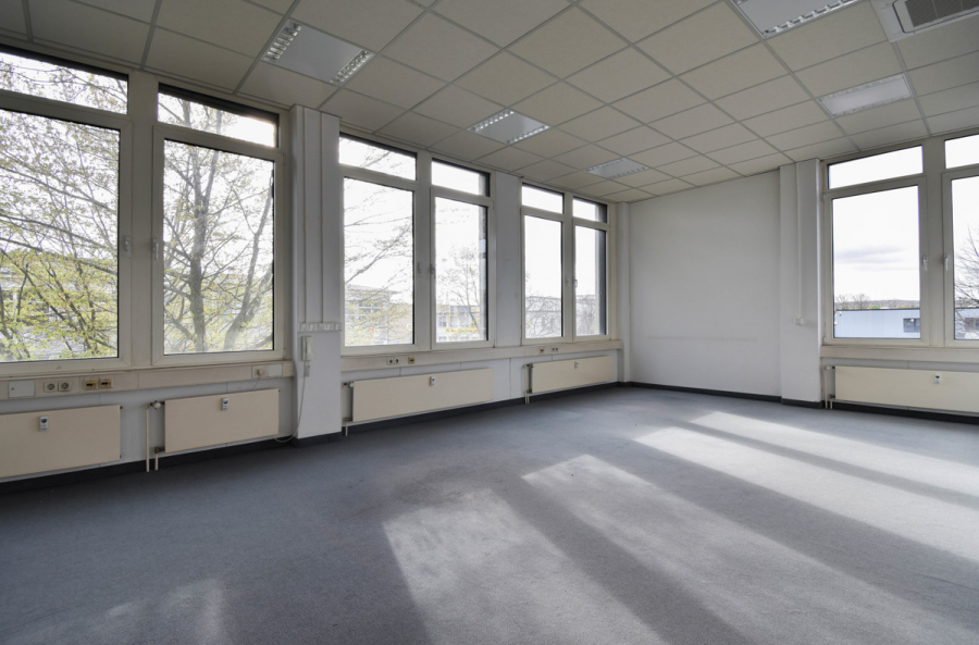 1. OG Besprechung - Zwei komplette Büroetagen mit 1.032m² perfekt angebunden in Ratingen für Ihre erfolgreiche Zukunft.