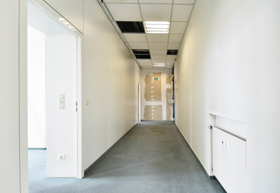 2. OG Eingang Flur - Zwei komplette Büroetagen mit 1.032m² perfekt angebunden in Ratingen für Ihre erfolgreiche Zukunft.