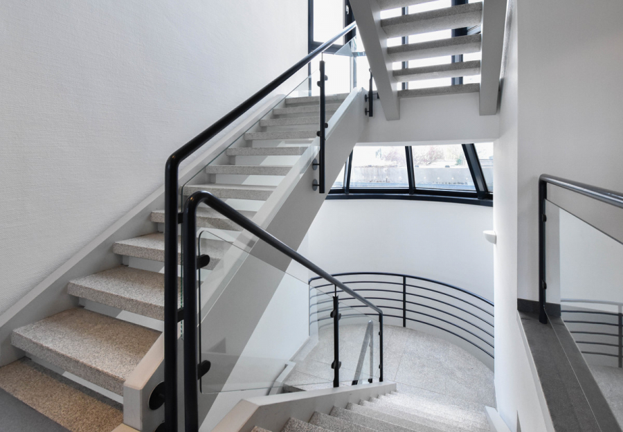 Treppenhaus - Zwei komplette Büroetagen mit 1.032m² perfekt angebunden in Ratingen für Ihre erfolgreiche Zukunft.