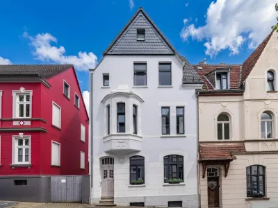 Kernsaniertes Stadthaus mit großzügigem Raumangebot und Altbaucharme, 42653 Solingen, Einfamilienhaus