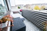 Rendite. Vollvermietetes Mehrfamilienhaus mit Garagen in sehr guter Lage von Düsseldorf-Bilk. - Blick Balkon 4. OG