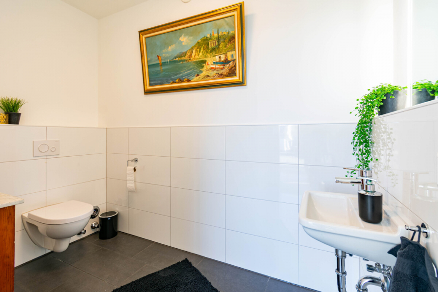 WC - Penthouse mit Dachterrasse, Aufzug direkt in die Etage und hochwertiger Ausstattung