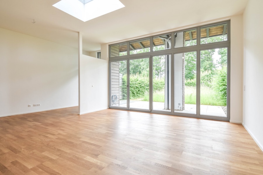 Stilvoll Wohnen im kernsanierten Gutshof nahe Neuss – Maisonettewohnung mit Terrasse und Garten. - Foto 5